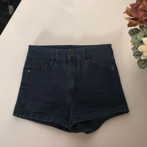 High waisted Forever 21 Jean Shorts ✨